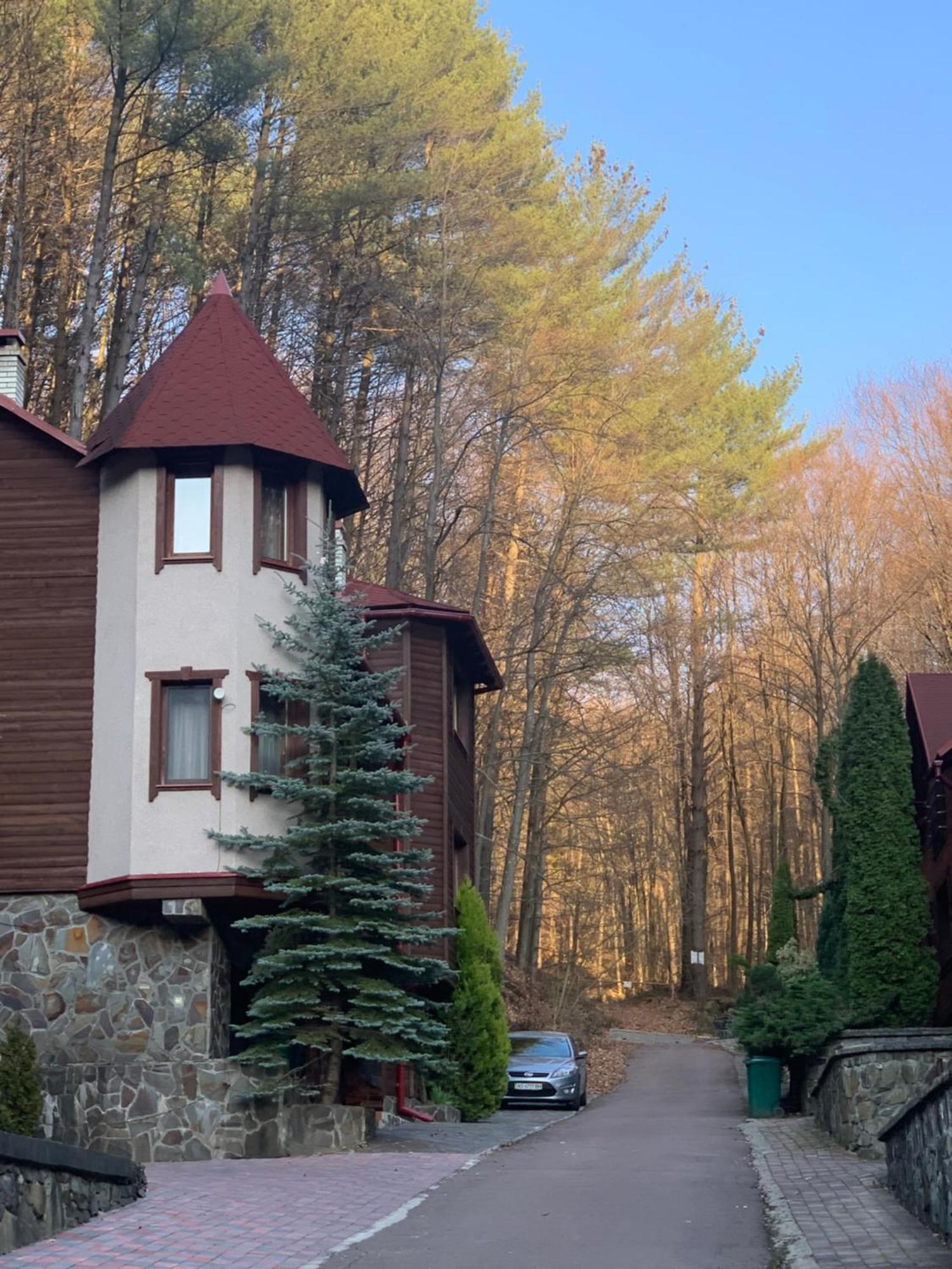 Elf-Cottage Tur'ya Paseka Exterior foto